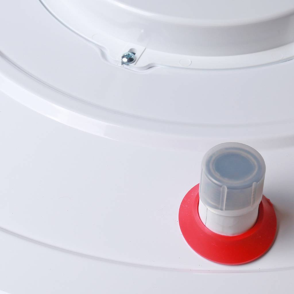 Бойлер косвенного нагрева настенный ROMMER RWH 80