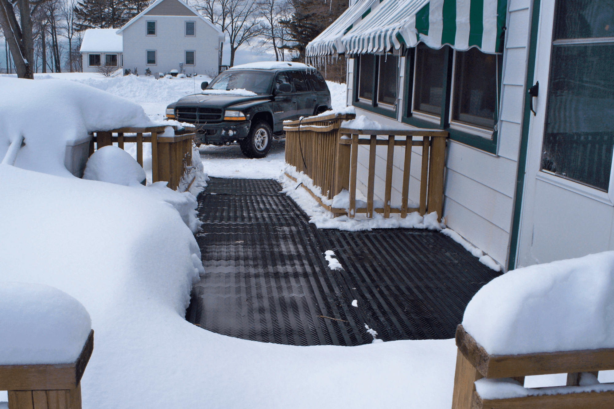 Электрообогрев ступеней и площадок